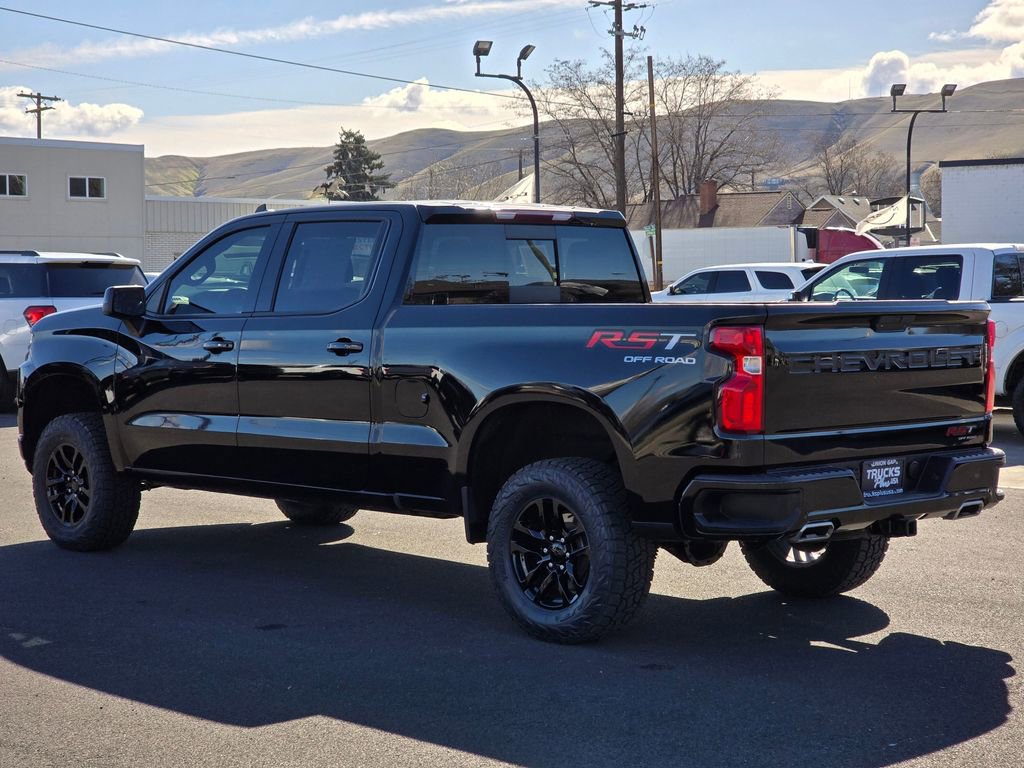Used 2021 Chevrolet Silverado 1500 RST image 3