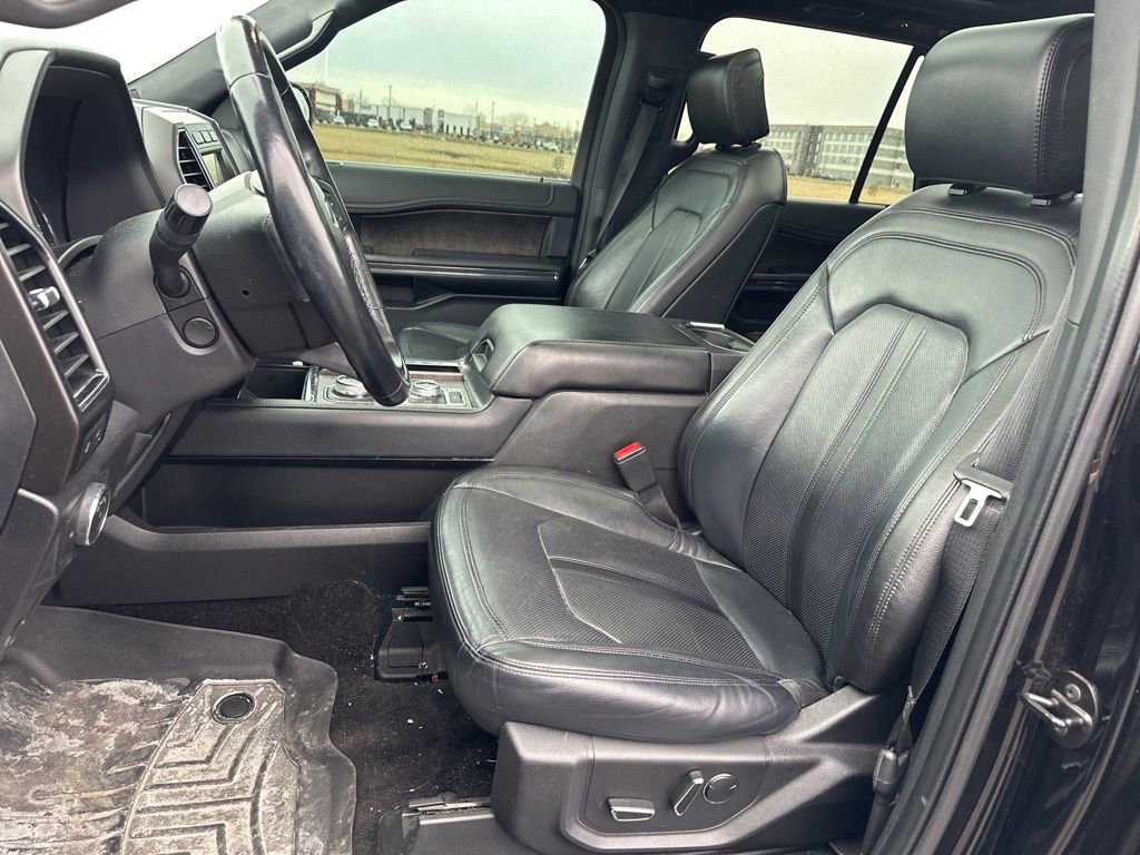Used 2018 Ford Expedition Limited image 16