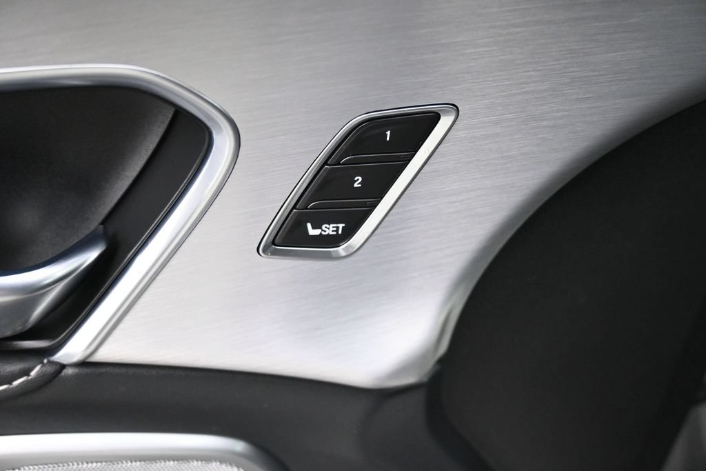 Used 2023 Acura RDX w/ Technology Package FWD image 5