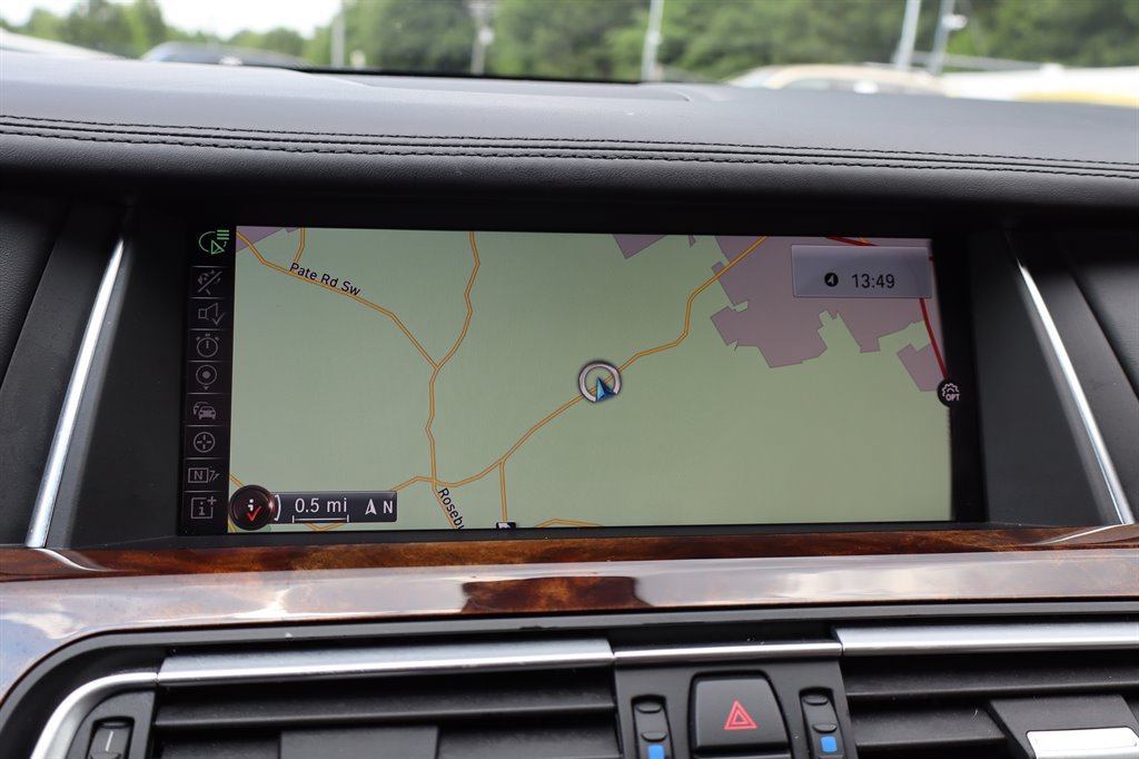 Used 2015 BMW 750Li RWD image 25