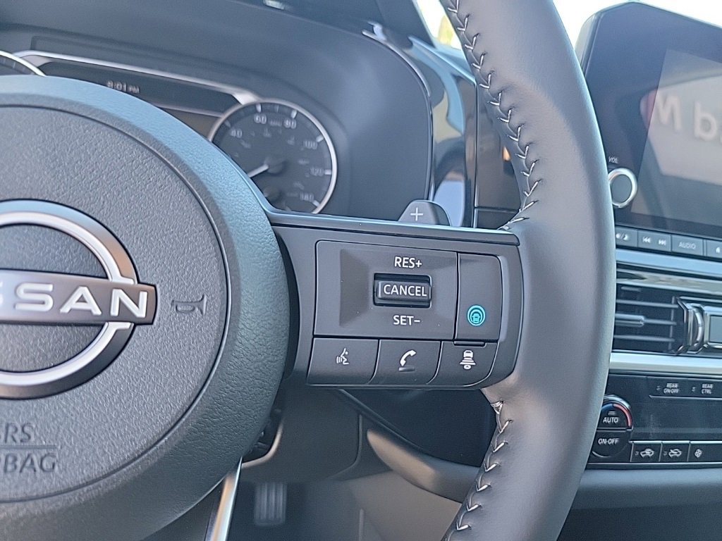 New 2025 Nissan Pathfinder SV w/ Cargo Package image 25