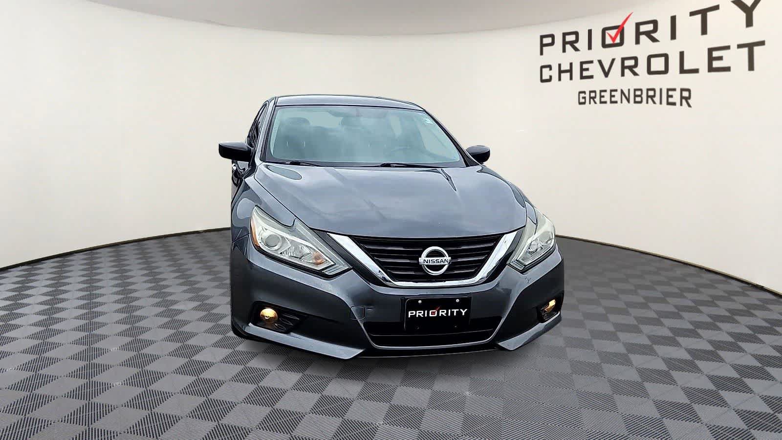 Used 2017 Nissan Altima 2.5 SV FWD image 3