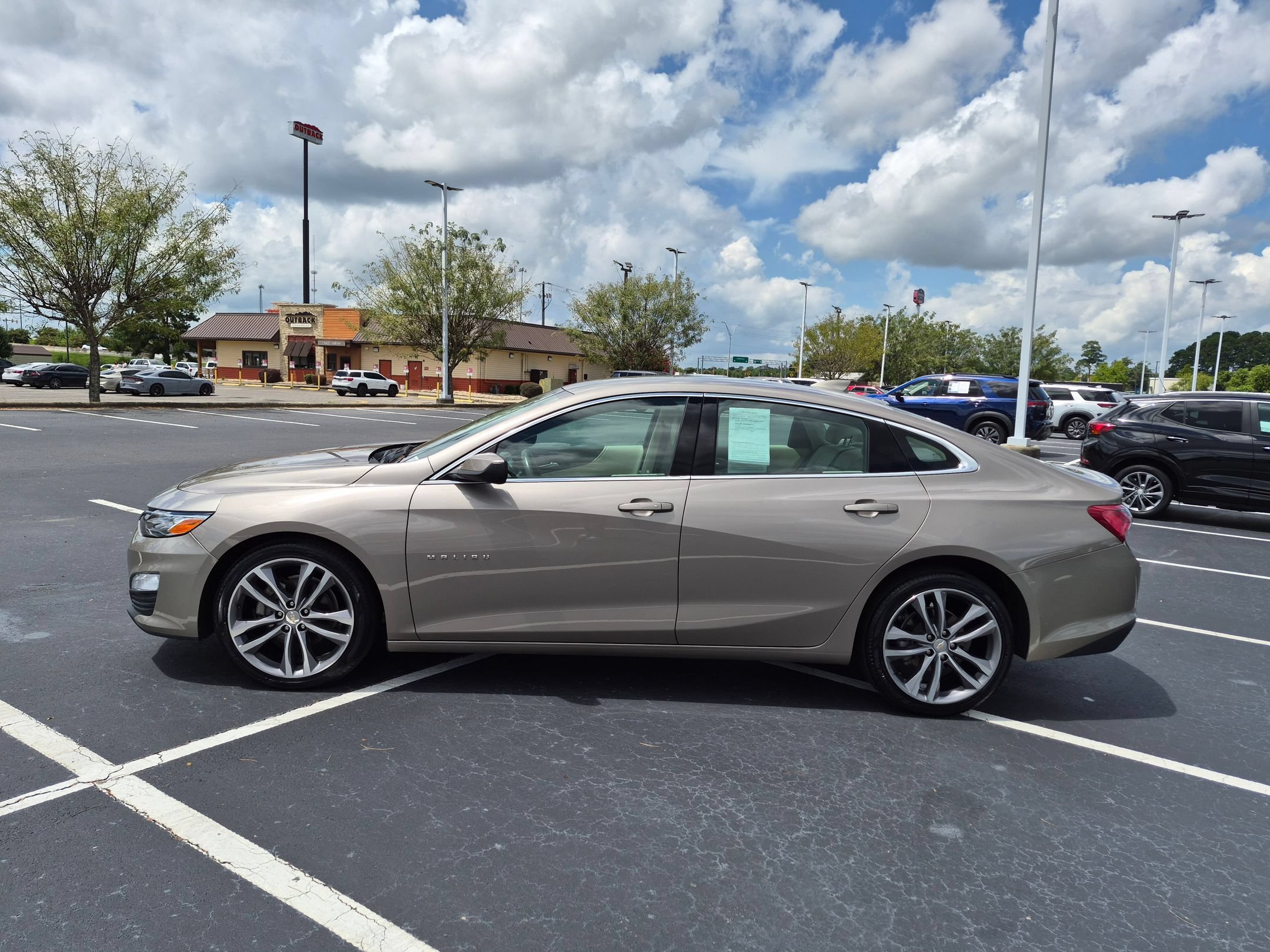 Used 2024 Chevrolet Malibu LT FWD image 6