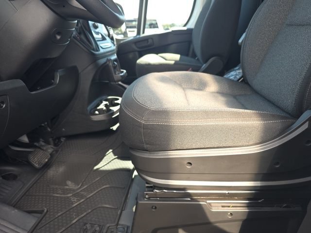 Used 2025 RAM ProMaster 1500 w/ Safety Group FWD image 15