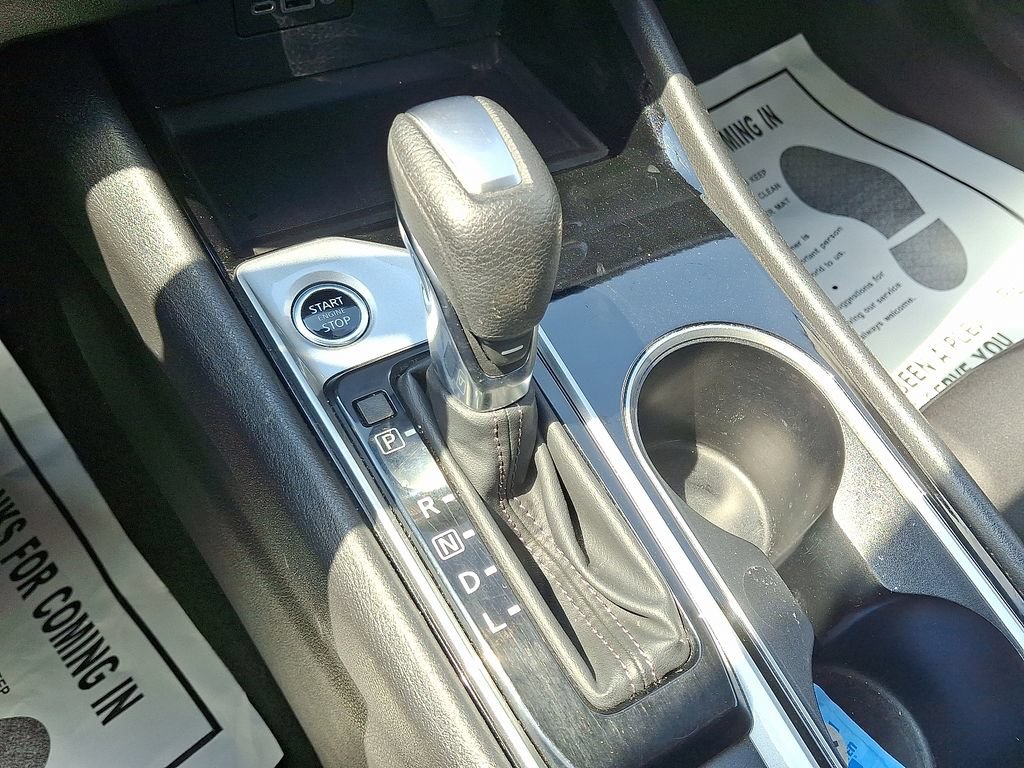 Used 2024 Nissan Altima 2.5 SV AWD/4WD image 13