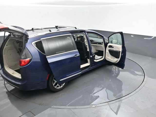 Used 2019 Chrysler Pacifica Limited FWD image 31