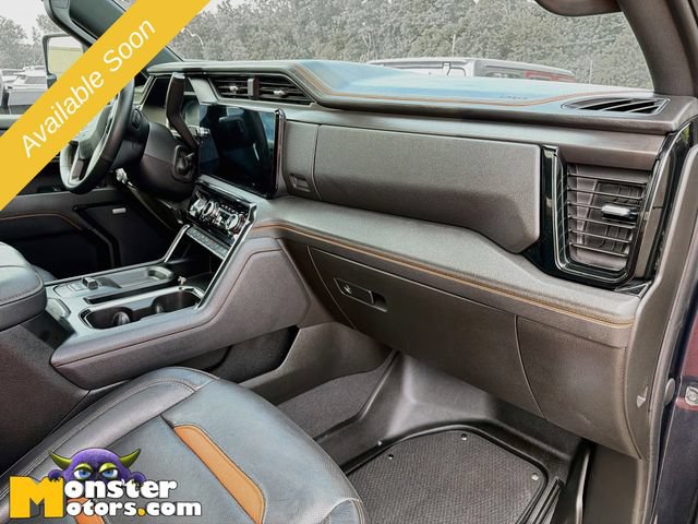 Used 2024 GMC Sierra 3500 AT4 w/ AT4 Premium Plus Package AWD/4WD image 12