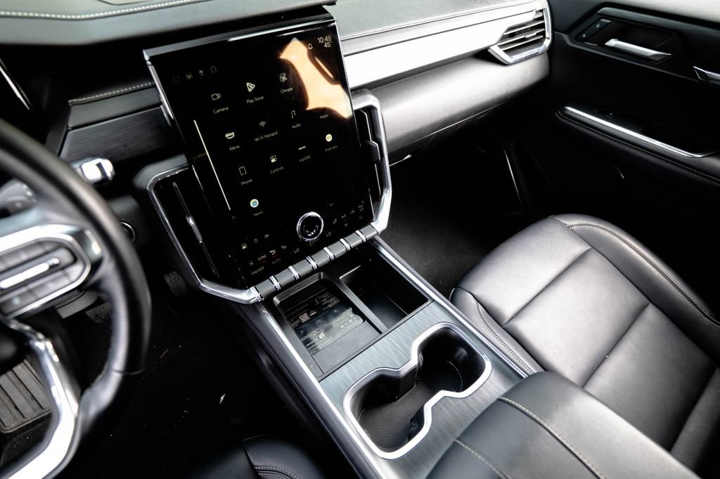 Certified 2024 GMC Acadia Elevation AWD/4WD image 21