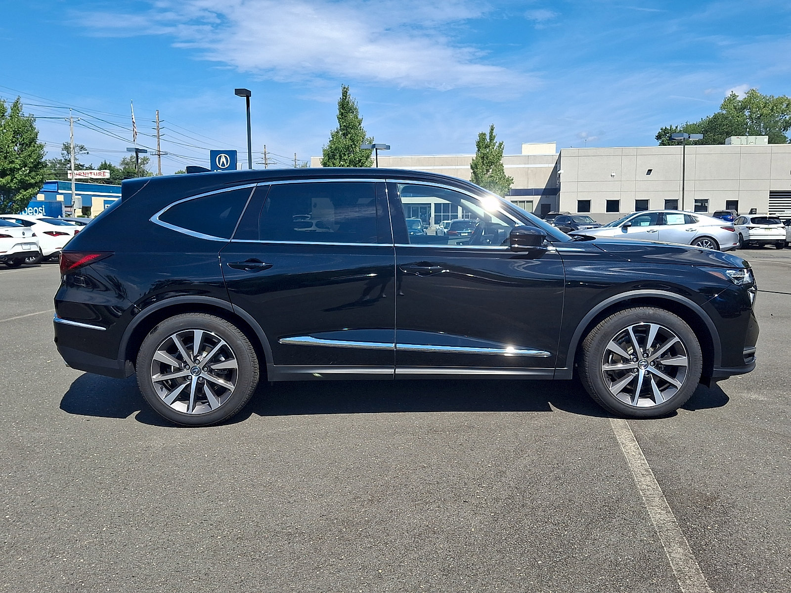 Certified 2026 Acura MDX w/ Technology Package FWD image 7