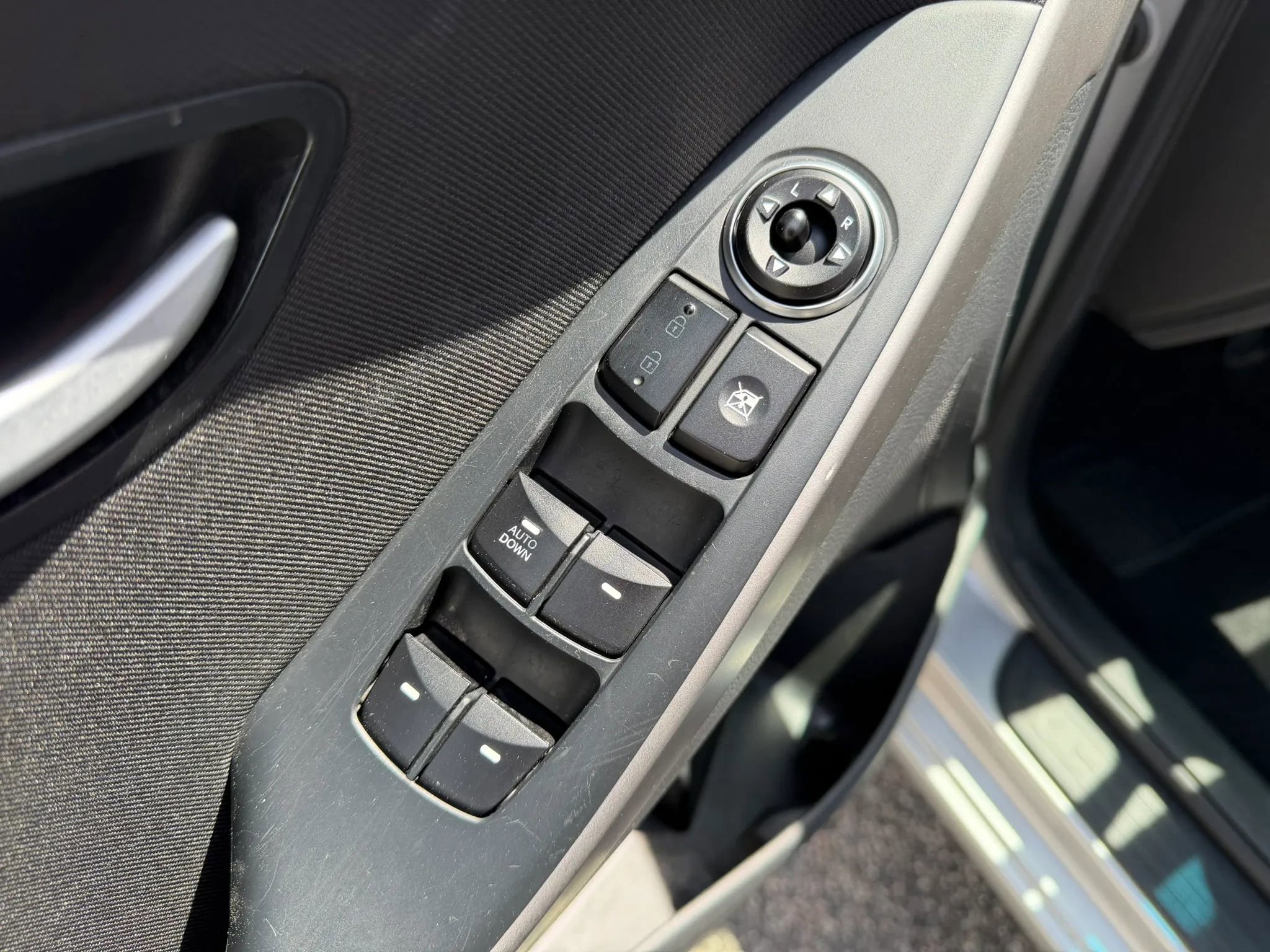 Used 2017 Hyundai Elantra GT image 21