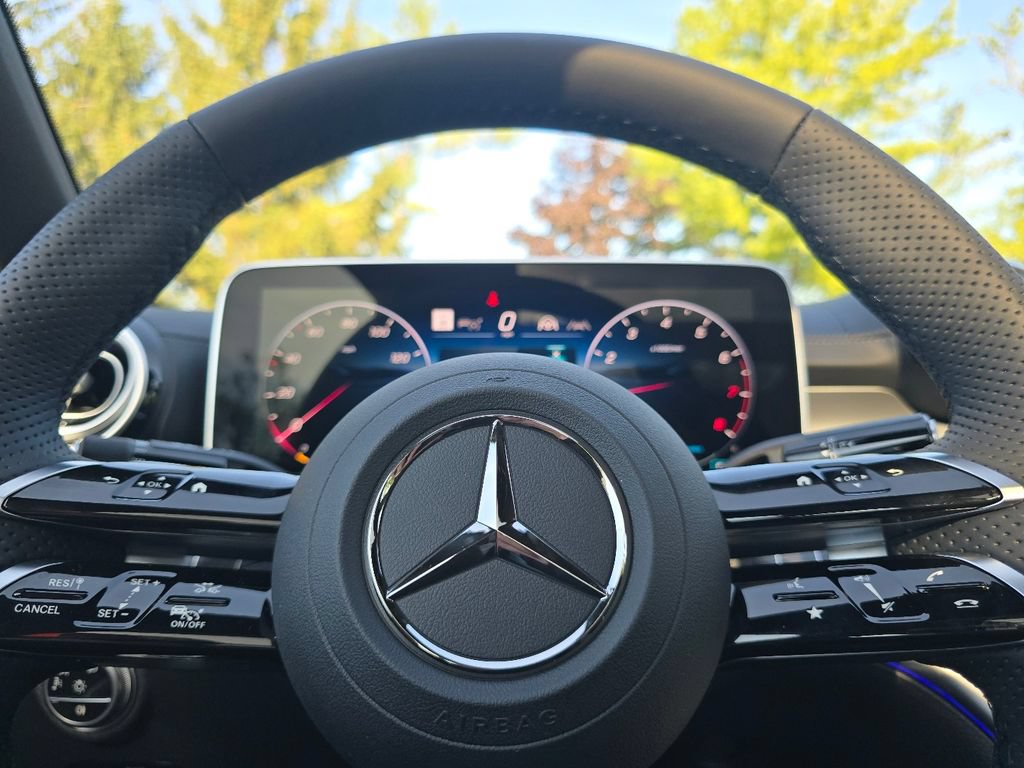 New 2026 Mercedes-Benz C 300 4MATIC Sedan image 28