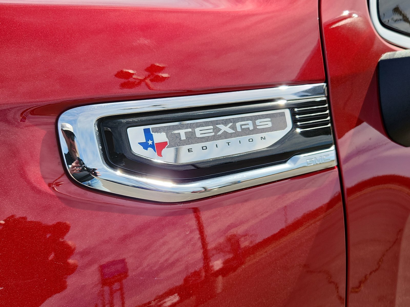 New 2026 GMC Sierra 1500 SLT image 7
