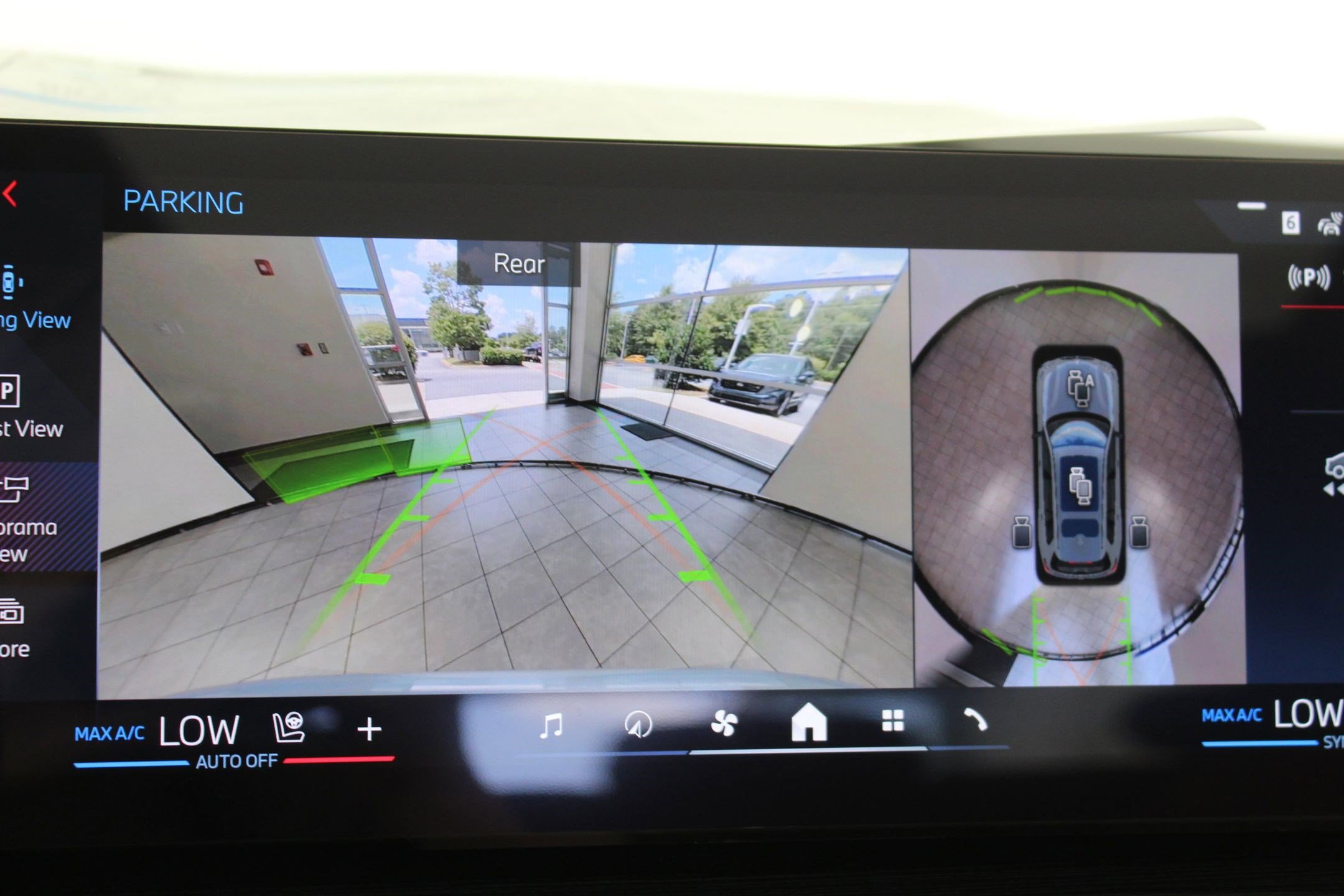 New 2026 BMW X7 M60i image 39