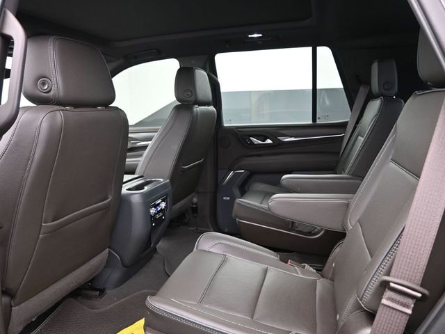 Used 2022 GMC Yukon Denali w/ Denali Premium Package image 18