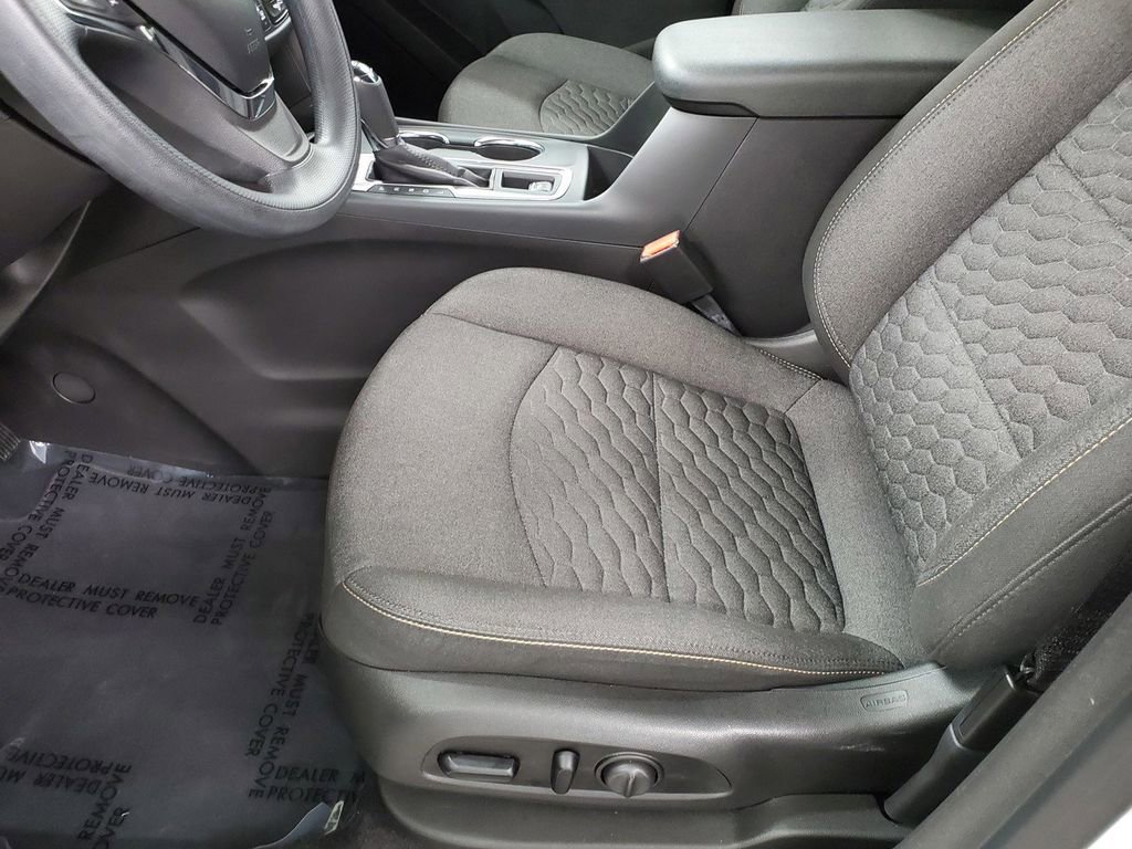 Used 2021 Chevrolet Equinox LT image 14