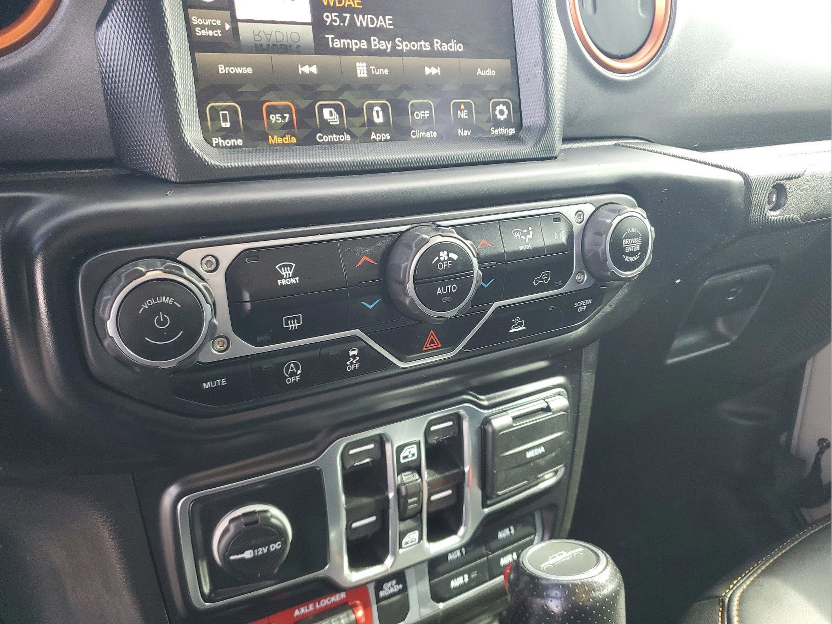 Used 2022 Jeep Gladiator Mojave w/ LED Lighting Group image 21