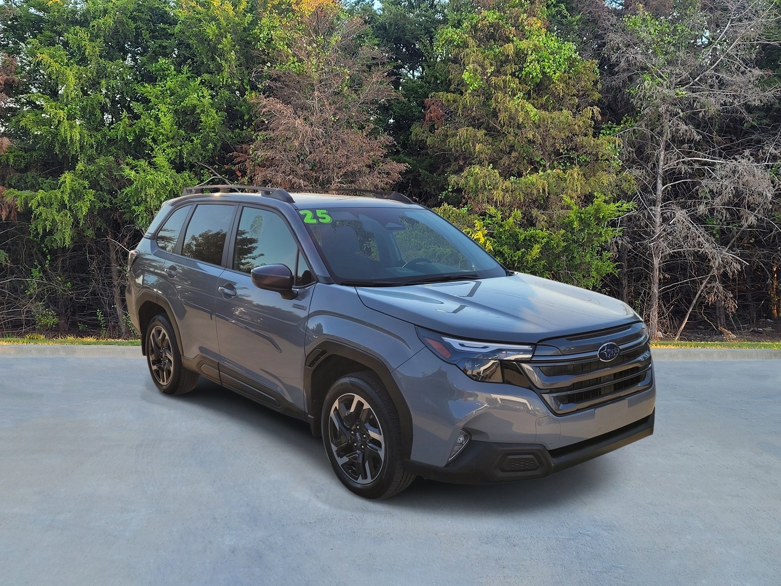 Used 2025 Subaru Forester Premium AWD/4WD image 16