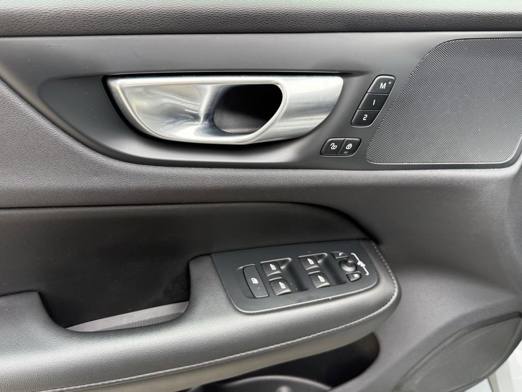 Certified 2024 Volvo S60 B5 Core image 16