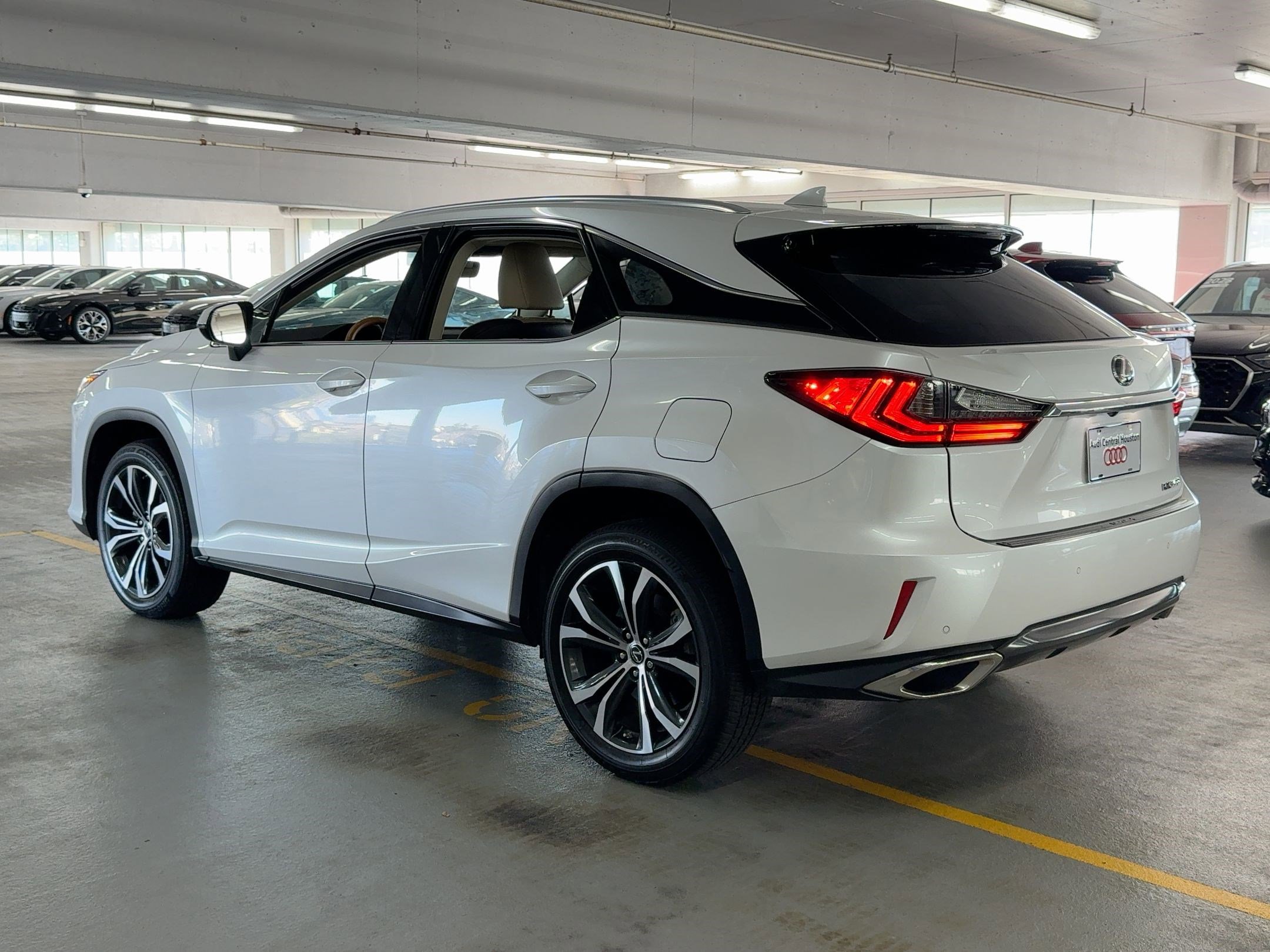 Used 2019 Lexus RX 350 FWD image 3