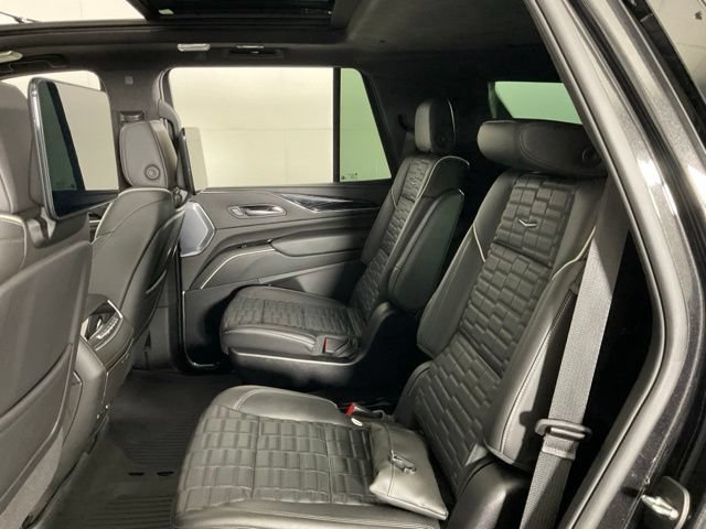 Used 2024 Cadillac Escalade V w/ LPO, ONYX Package AWD/4WD image 32