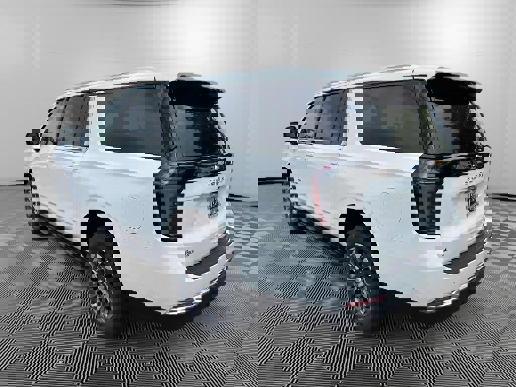 New 2026 Chevrolet Suburban LT w/ Comfort Package image 5