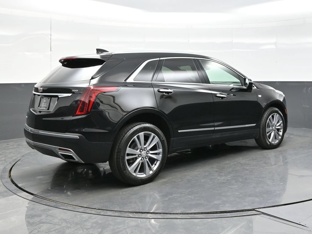 Certified 2024 Cadillac XT5 Premium Luxury AWD/4WD image 7