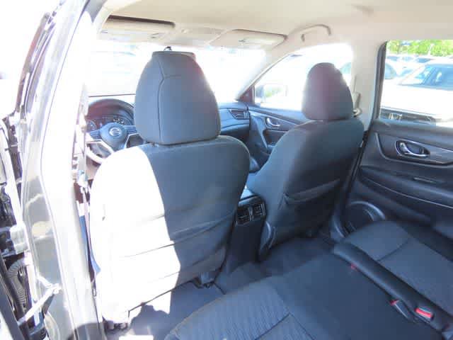 Used 2018 Nissan Rogue SV AWD/4WD image 14