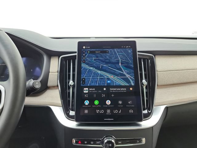 Certified 2025 Volvo XC90 B6 Plus AWD/4WD image 23