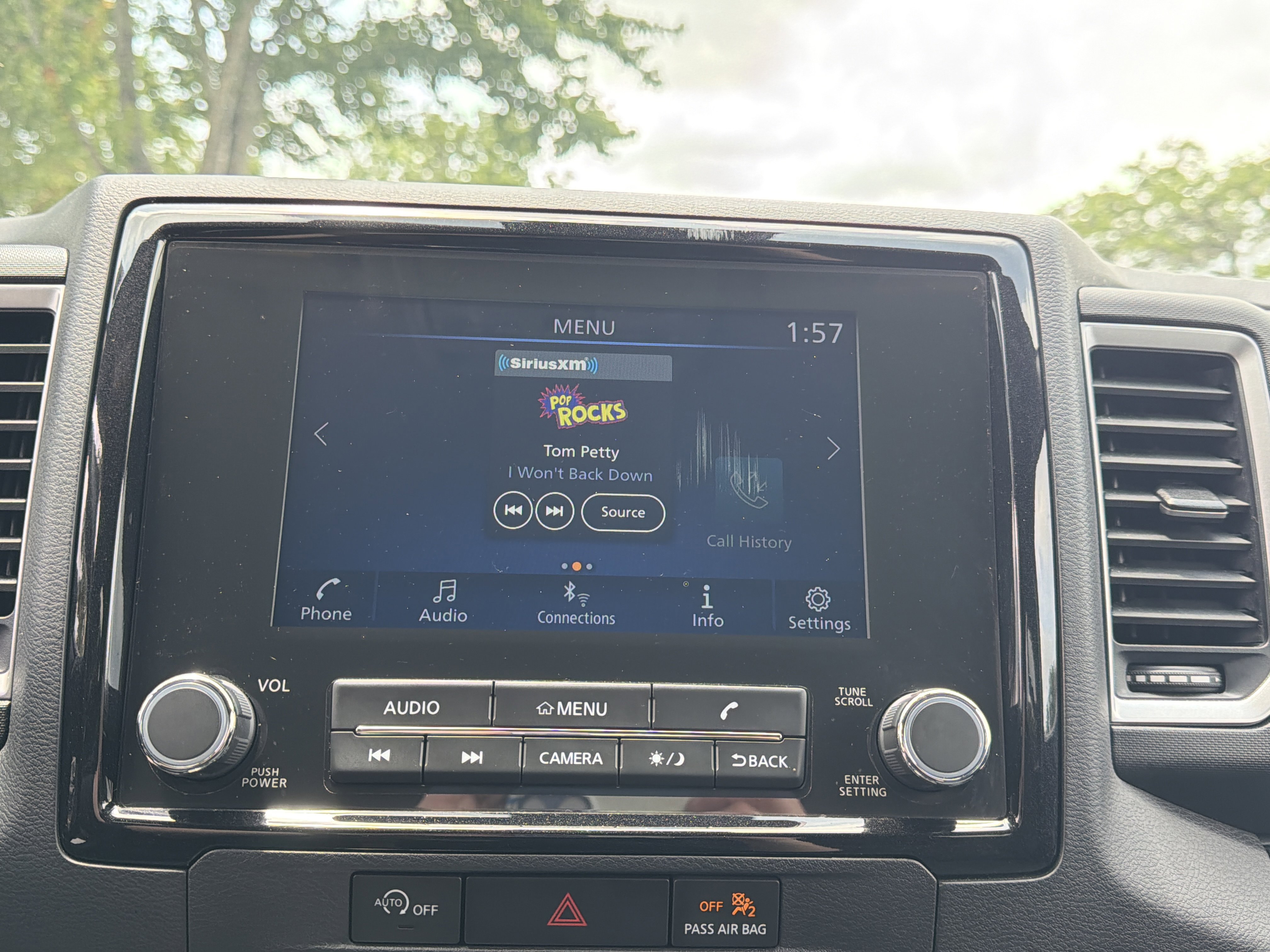 Used 2024 Nissan Frontier SV w/ SV Convenience Package RWD image 46