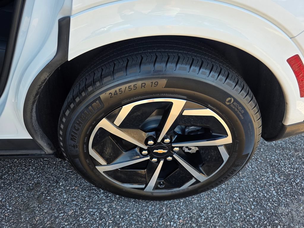 Certified 2024 Chevrolet Equinox EV LT FWD image 29