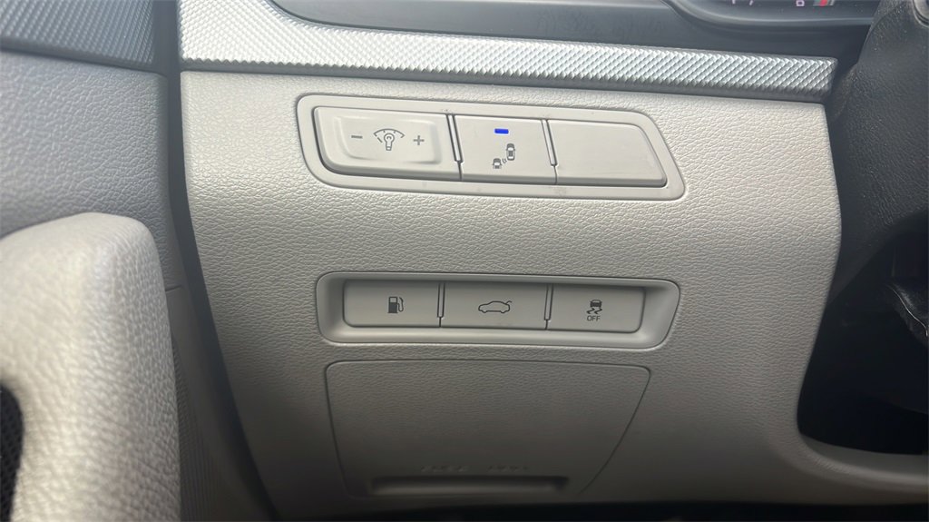 Used 2018 Hyundai Sonata SEL w/ Cargo Package image 28