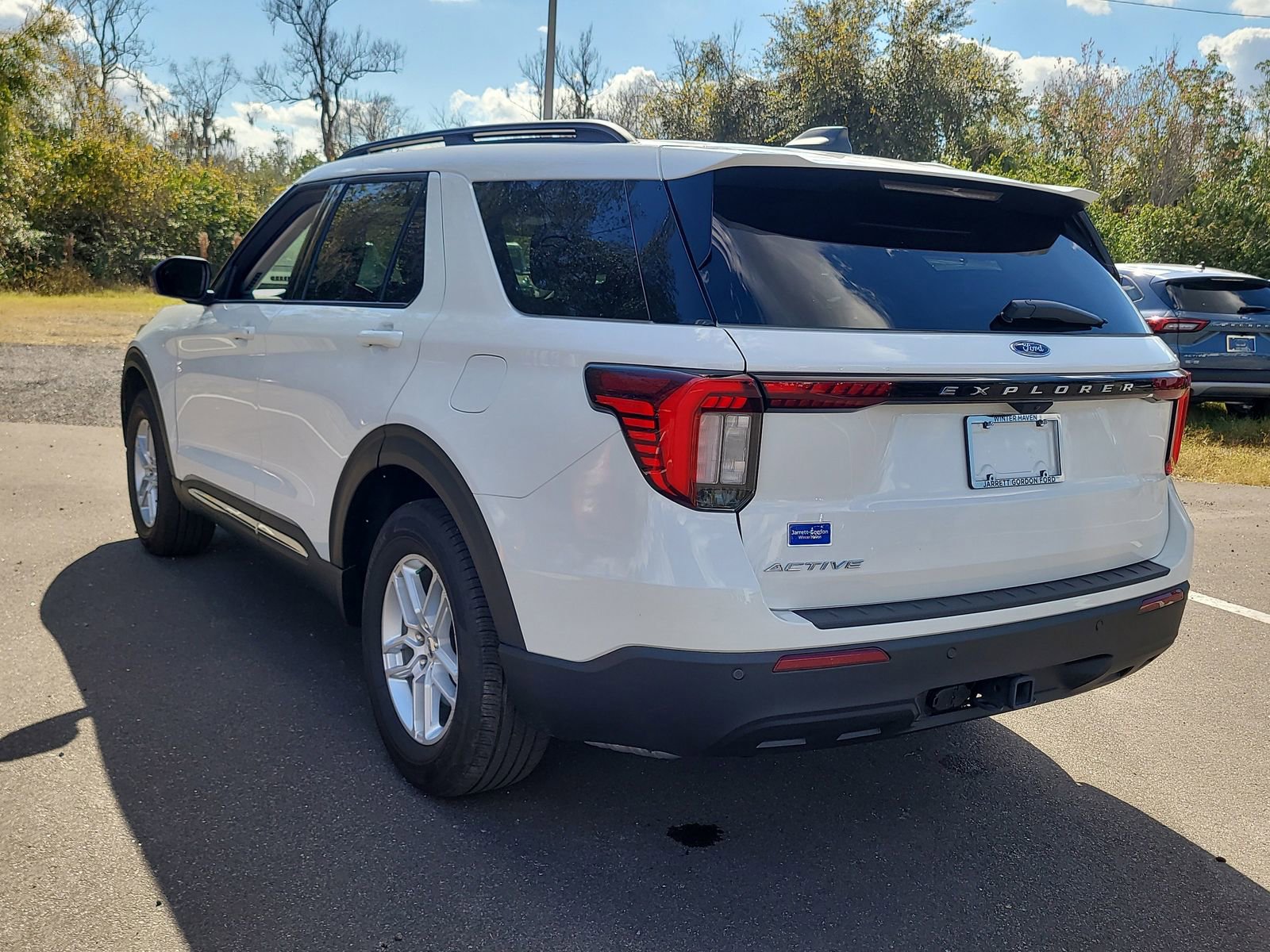 Certified 2025 Ford Explorer Active RWD image 3