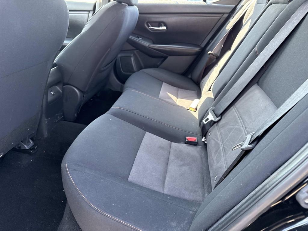 Used 2022 Nissan Sentra SR w/ Trunk Package image 13