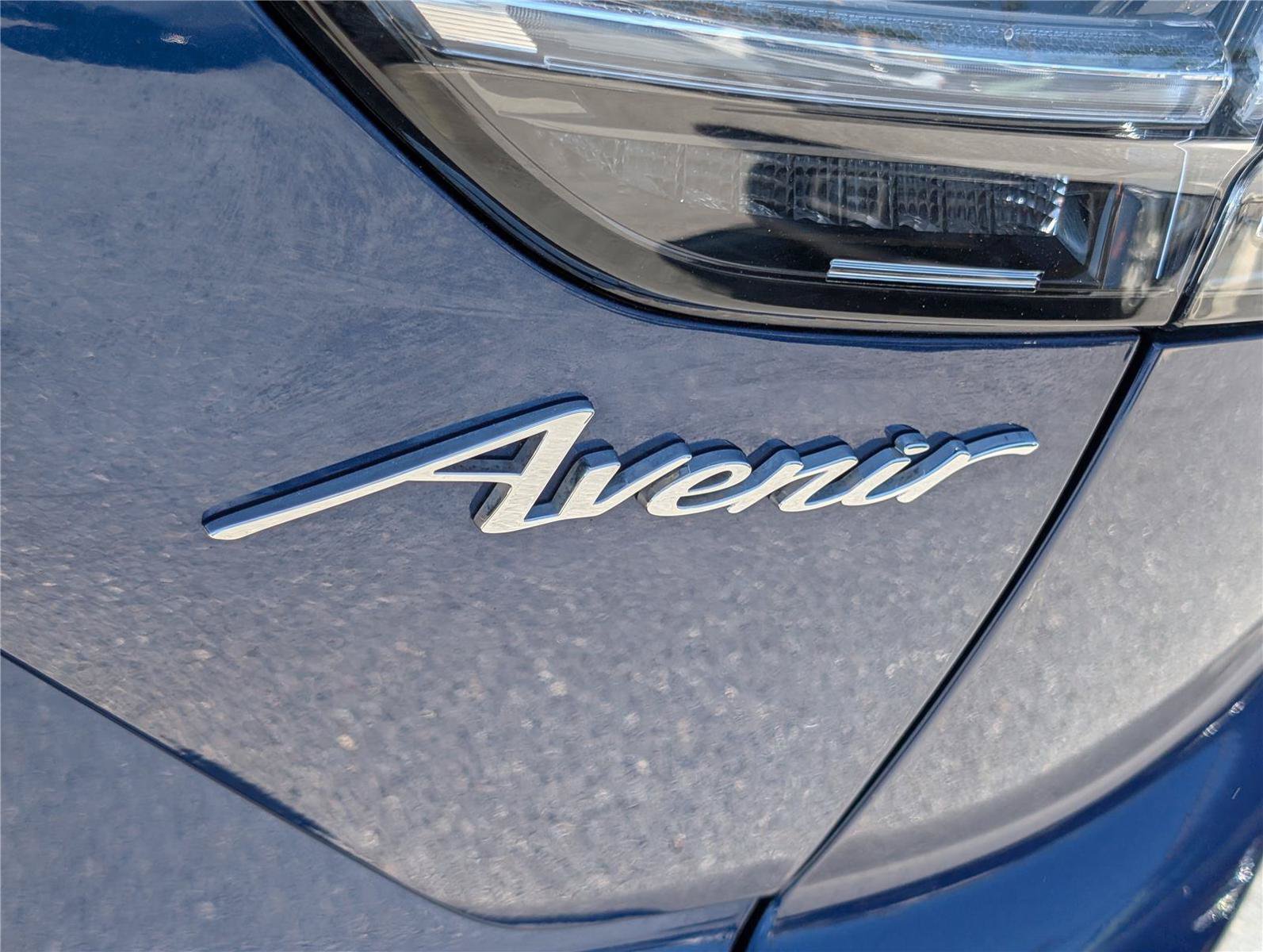 Used 2023 Buick Envision Avenir AWD/4WD image 10