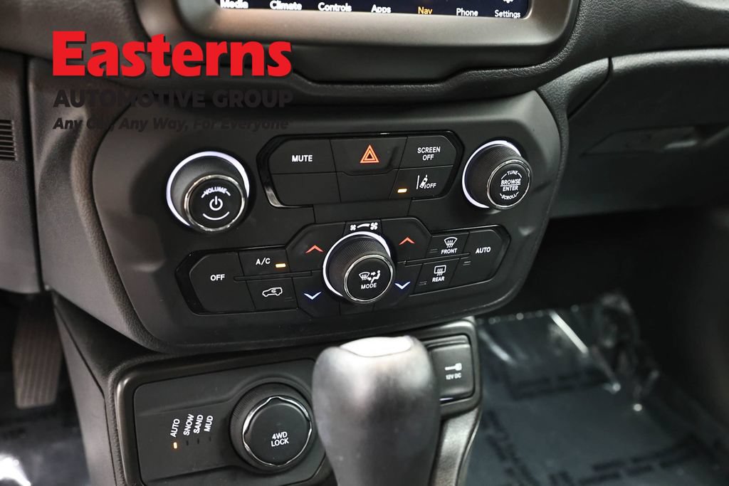Used 2023 Jeep Renegade Limited AWD/4WD image 20
