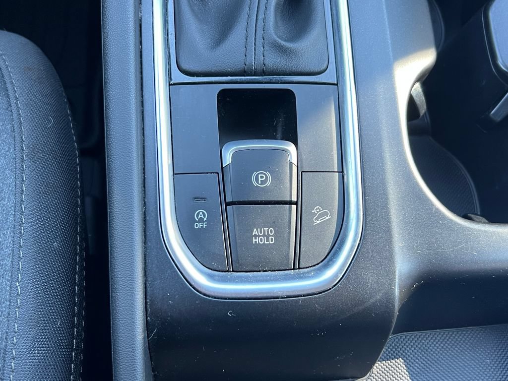 Used 2019 Hyundai Santa Fe SE AWD/4WD image 30