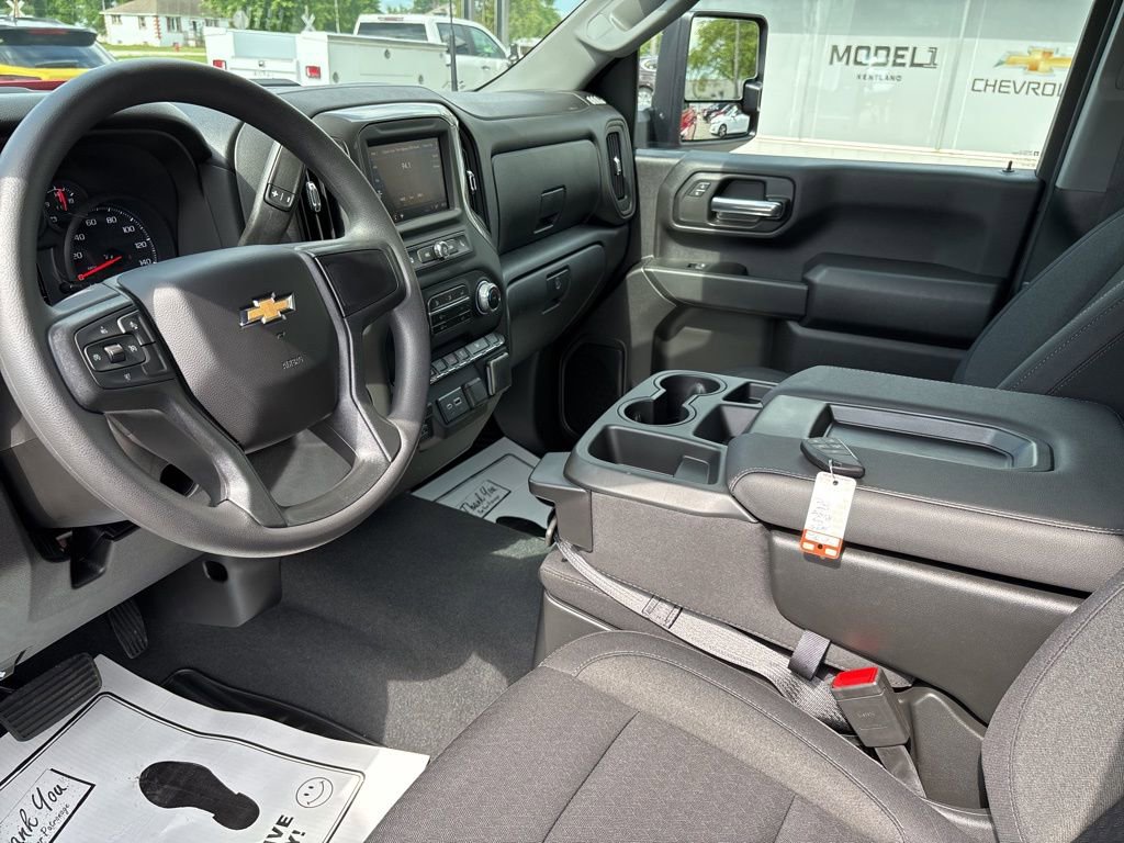 New 2025 Chevrolet Silverado 2500 Custom w/ Custom Value Package AWD/4WD image 15