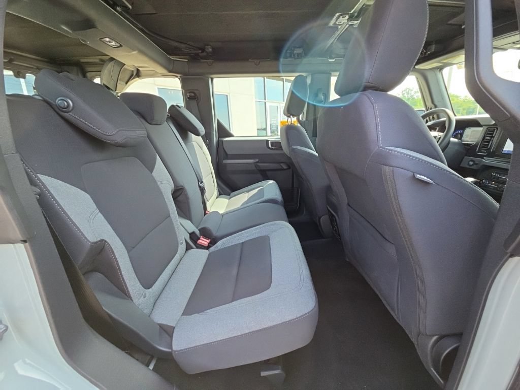 Used 2022 Ford Bronco 4-Door AWD/4WD image 8