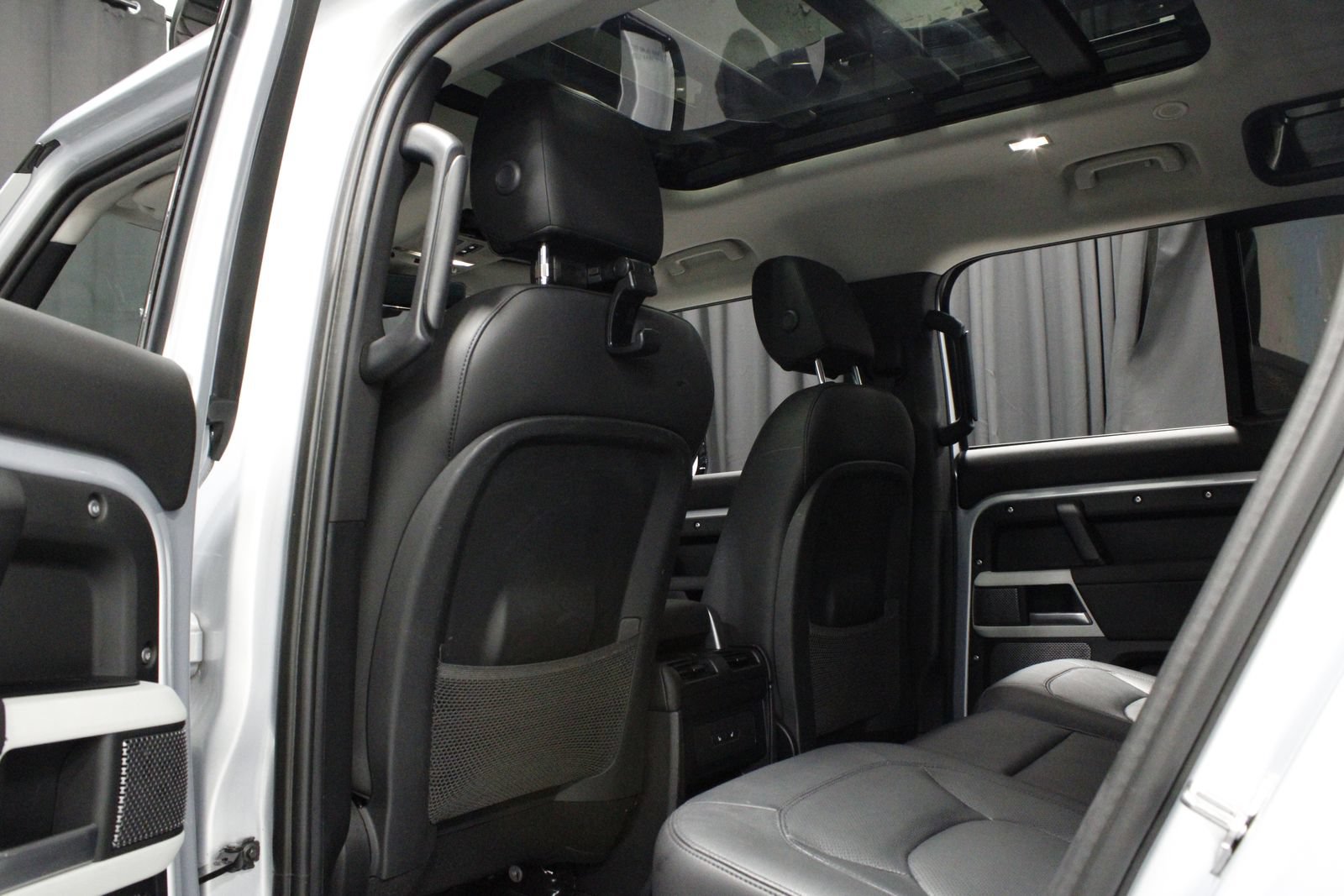 Used 2024 Land Rover Defender 110 S AWD/4WD image 20