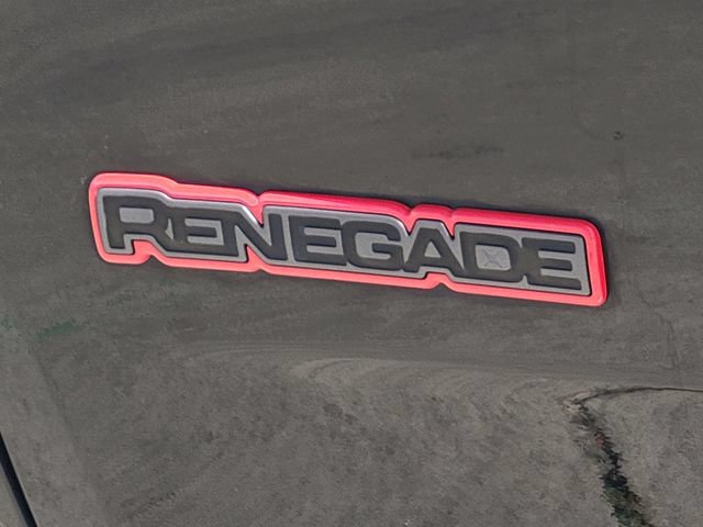 Used 2023 Jeep Renegade Trailhawk AWD/4WD image 14