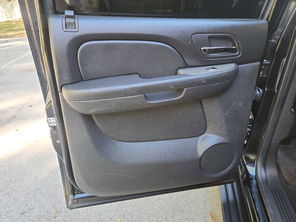 Used 2010 Chevrolet Suburban 2500 LS w/ Skid Plate Package image 25