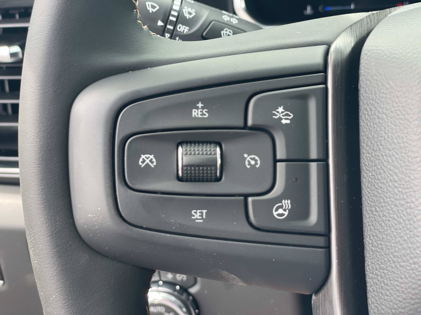 New 2026 GMC Sierra 2500 AT4 w/ AT4 Premium Plus Package AWD/4WD image 11