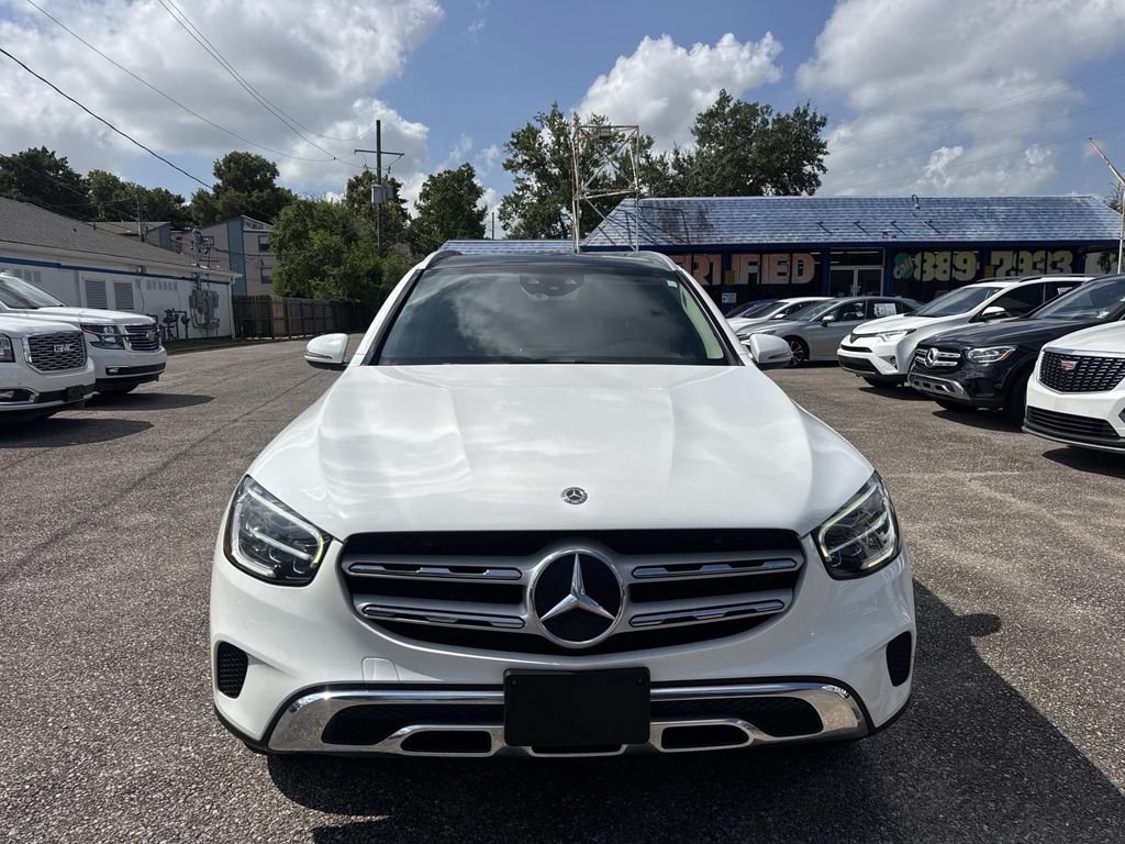 Used 2020 Mercedes-Benz GLC 300 4MATIC w/ Multimedia Package image 2