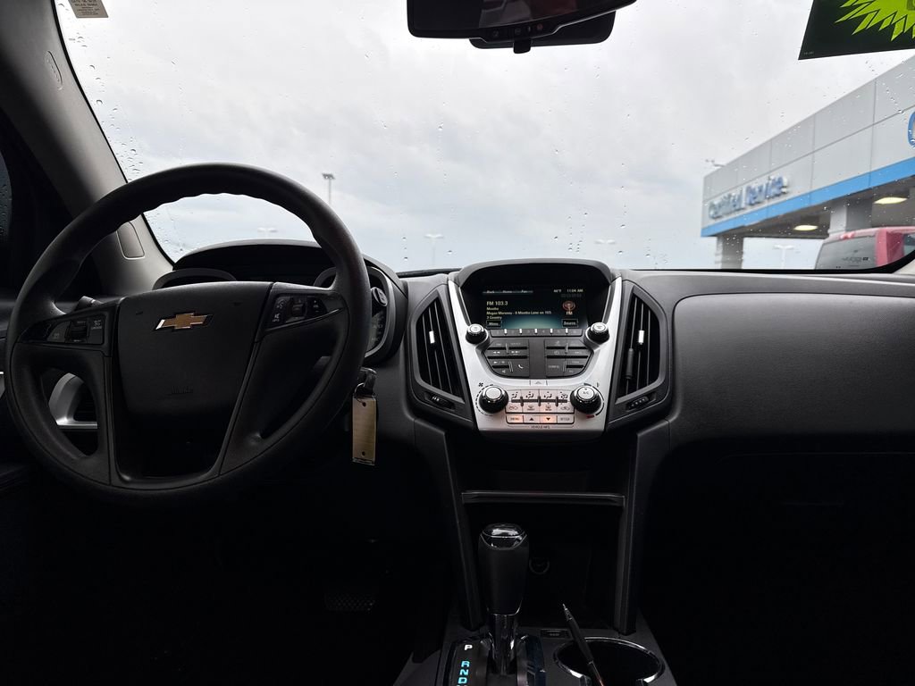 Used 2017 Chevrolet Equinox LS image 15