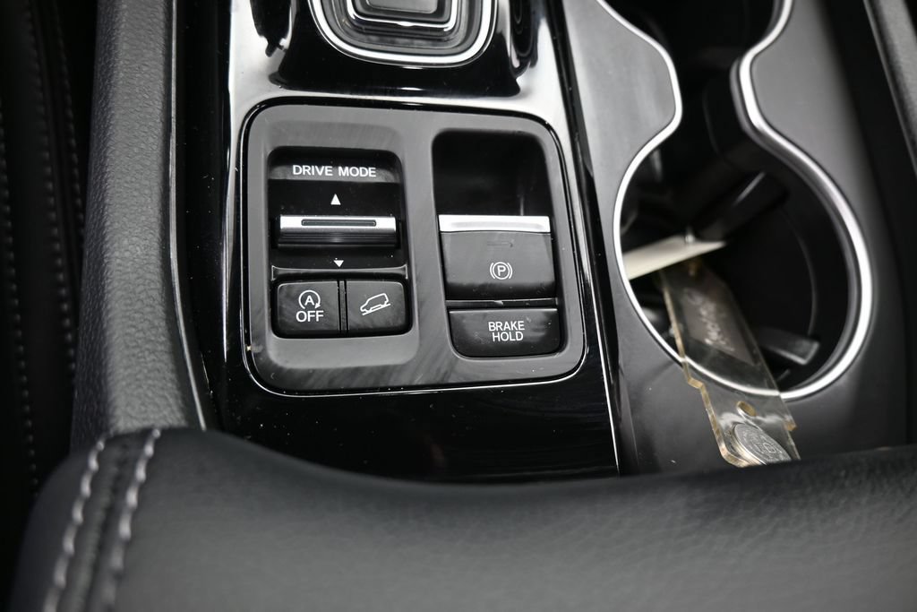 Used 2025 Honda Pilot Touring image 35