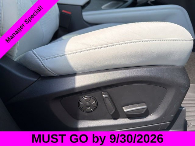 Used 2025 Ford Explorer Platinum w/ LUX Leather Package AWD/4WD image 27