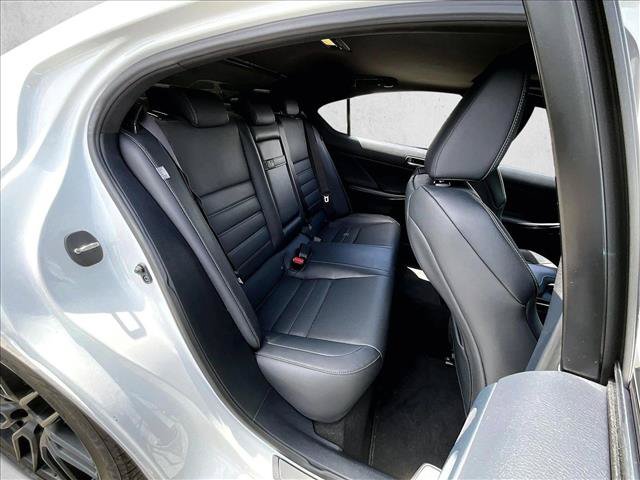 Used 2024 Lexus IS 500 RWD image 29