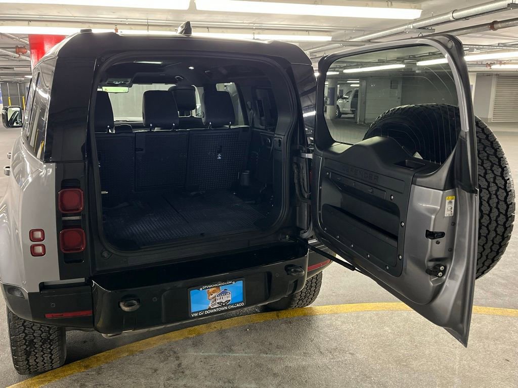 Used 2022 Land Rover Defender 110 X-Dynamic HSE image 38