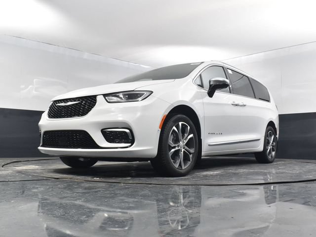 New 2026 Chrysler Pacifica Pinnacle w/ Trailer Tow Group AWD/4WD image 51