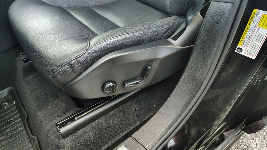 Certified 2024 Volvo XC90 B6 Plus w/ Protection Package Premier image 11
